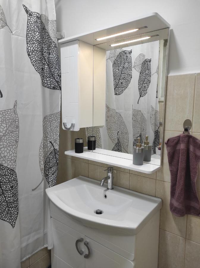 Welcome Apartman Tuzla Esterno foto