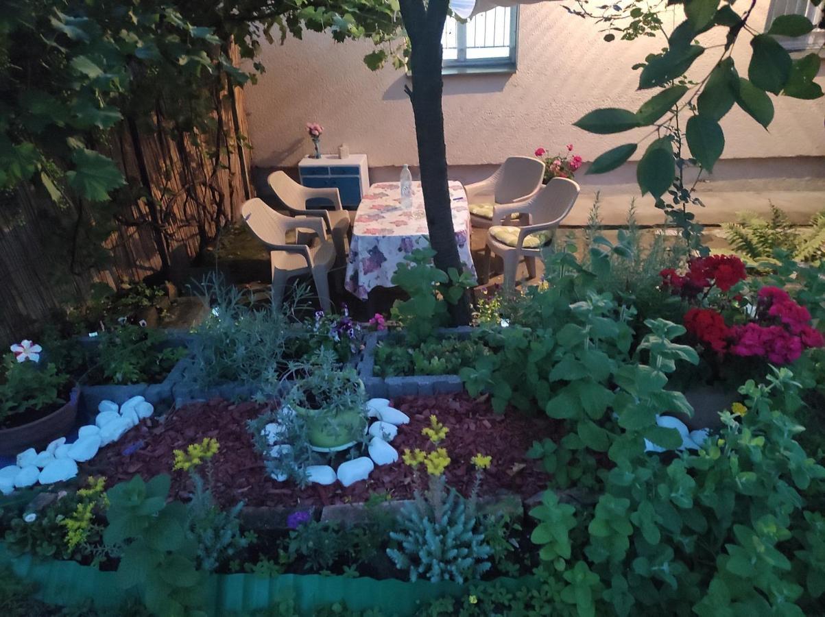 Welcome Apartman Tuzla Esterno foto